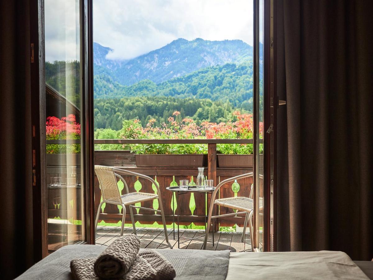 Jeff'S - Rooms With A Mountain View Bad Goisern Exterior photo